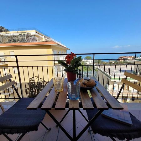 Sara Blu Apartment Sorrento Exteriör bild